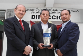 Docentes BUAP ganan premio