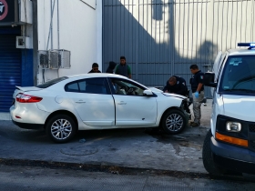 El veh&iacute;culo era conducido a exceso de velocidad
