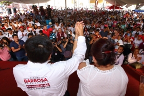 Encuentro proselitista con simpatizantes de dicha localidad