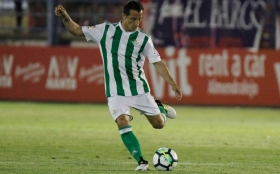 Andr&eacute;s Guardado debut&oacute; con Betis