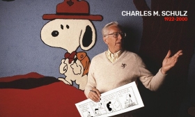 Charles M. Schulz autor de Peanuts.