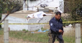 Un pintor de 46 a&ntilde;os de edad fue asesinado de dos impactos de bala mientras que otro var&oacute;n result&oacute; herido