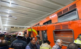 El tren n&uacute;mero 33 se impact&oacute; contra el n&uacute;mero 38 sobre la v&iacute;a