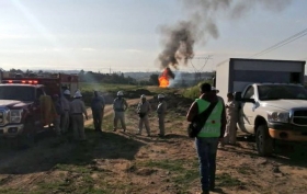 El incendio  está a punto de cumplir doce horas 