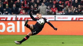 Leverkusen venció 3 por cero al Franckfurt 